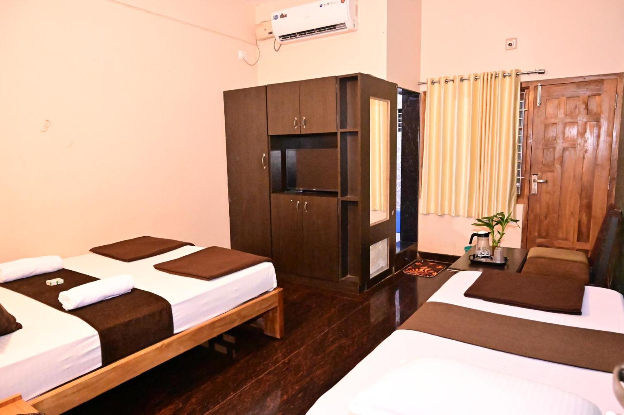 Jaya Paradise Māvalli Extérieur photo
